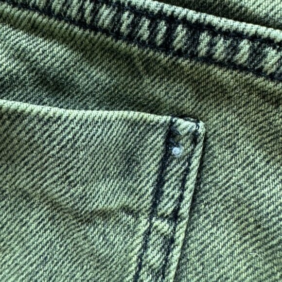 💚 PARFOIS Olive Green Denim Shorts – Size 36 (US 4) - Picture 4 of 7